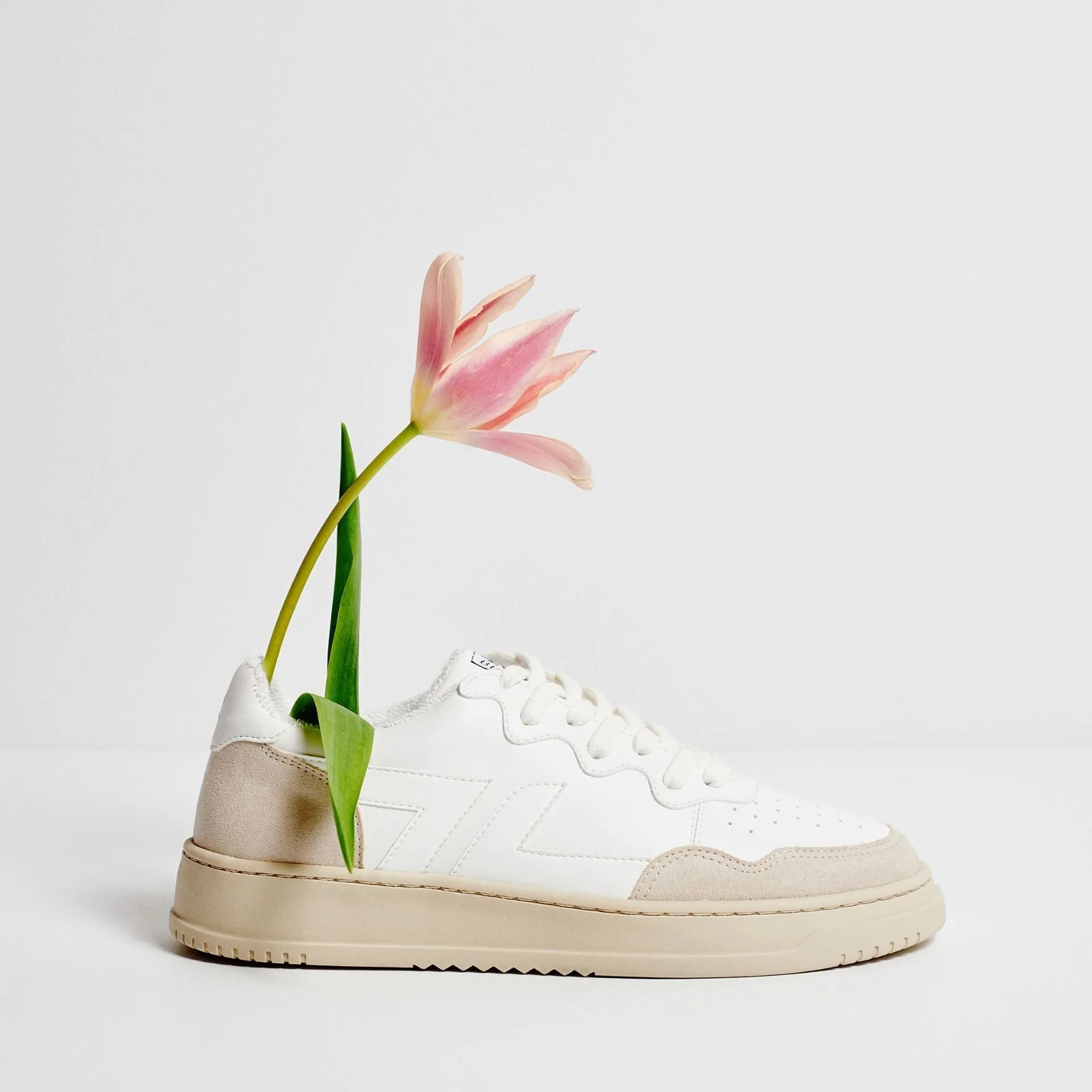 Beta B1 Unisex Vegan Sneakers | White