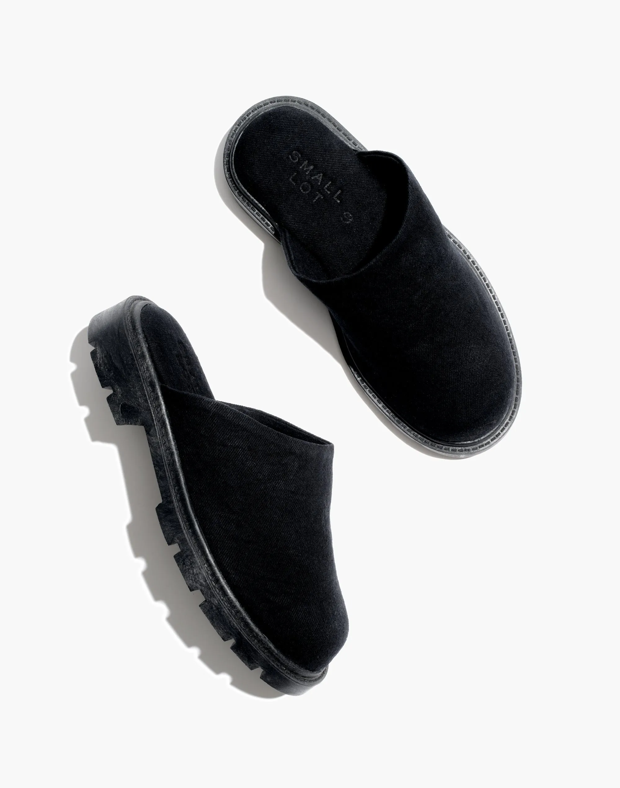 Black | Lug Sole Clog | Flaw