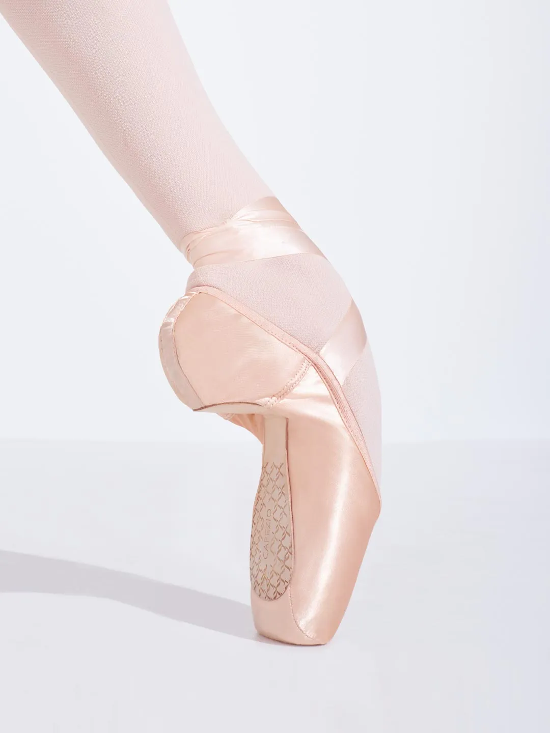 Cambré Tapered Toe #4 Shank Pointe Shoe- Clearance- no fitting