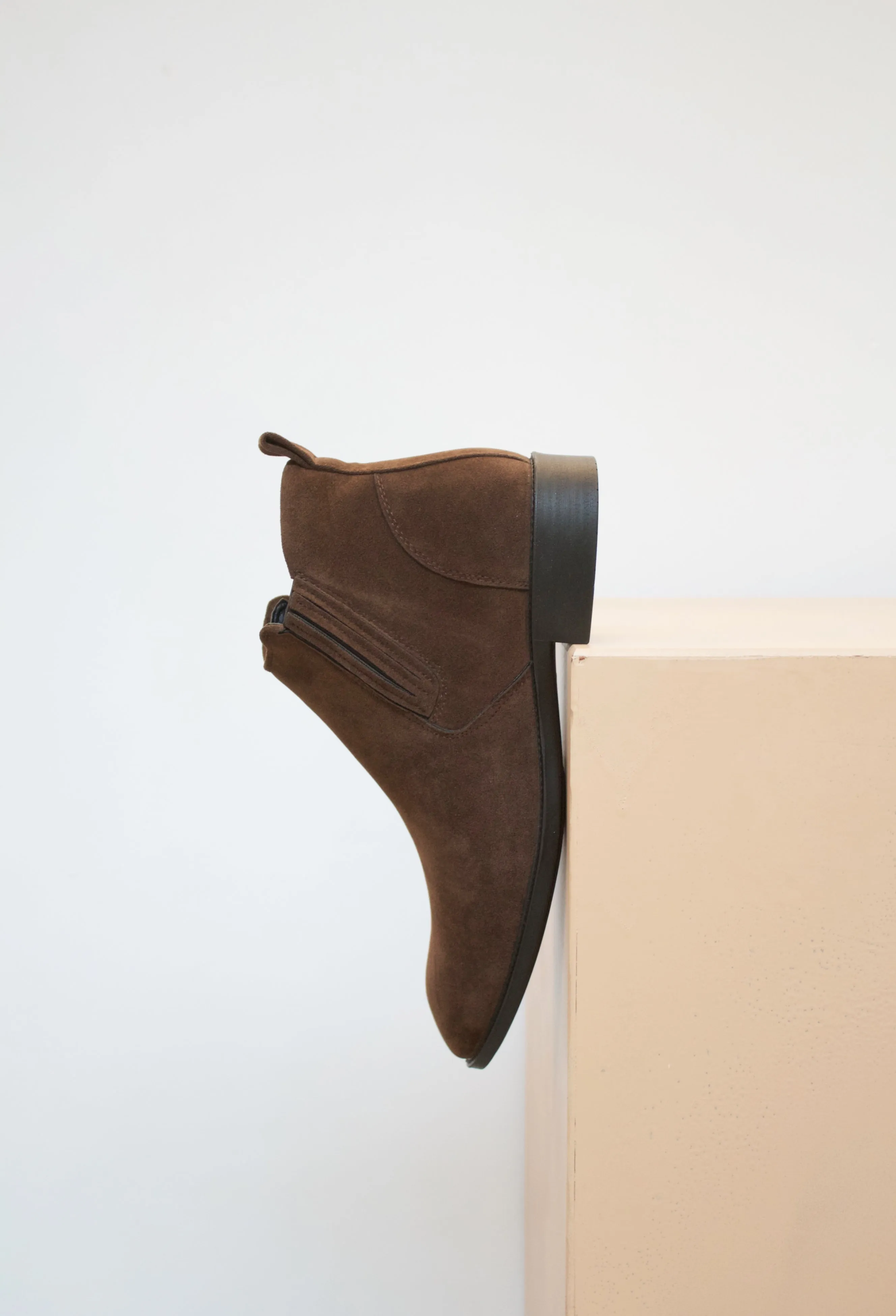 LEXUS Unisex Brown Chelsea Boots