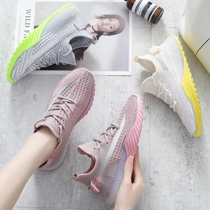 Net Surface Breathable Lace-Up Yeezy Sneakers