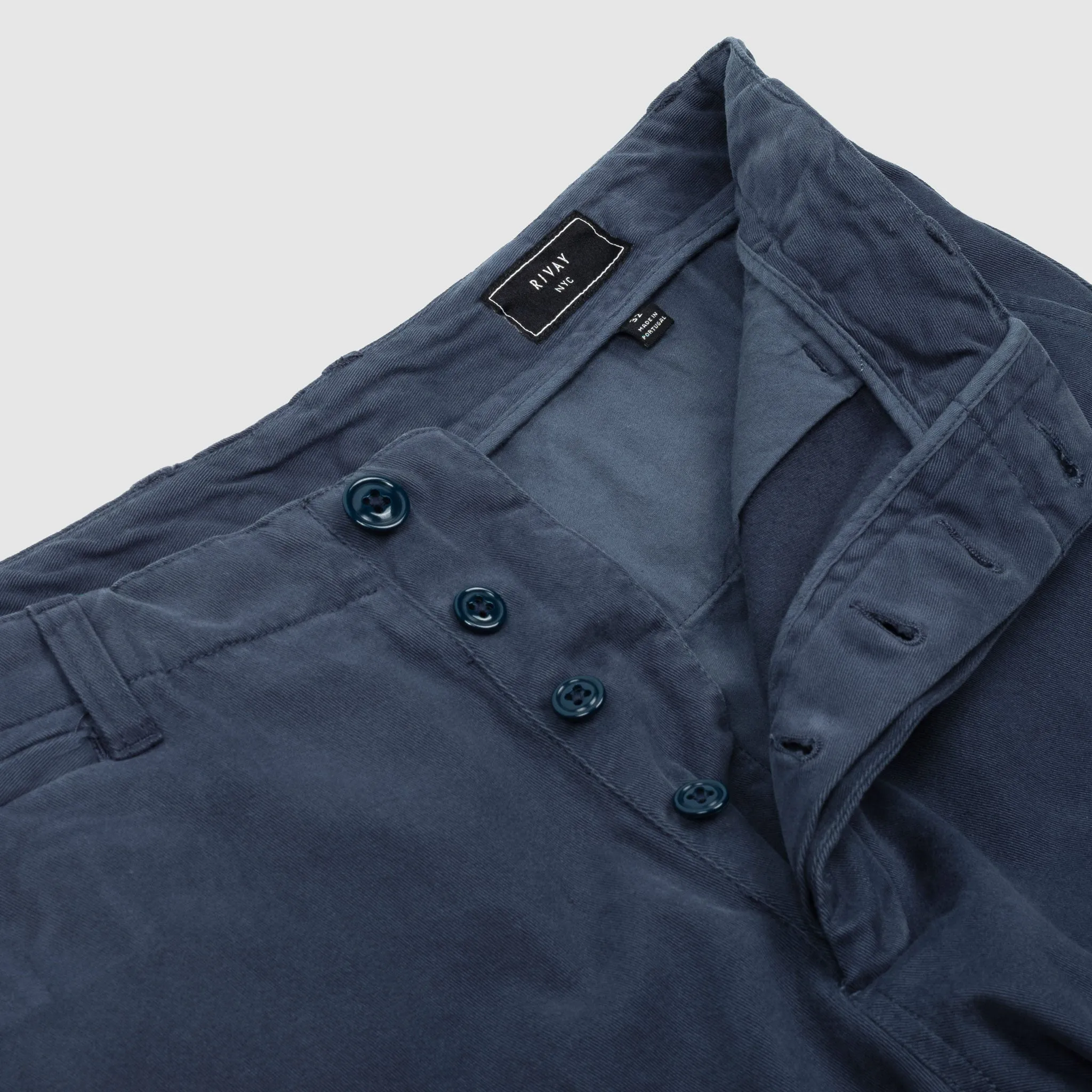 Series Chino in Navy