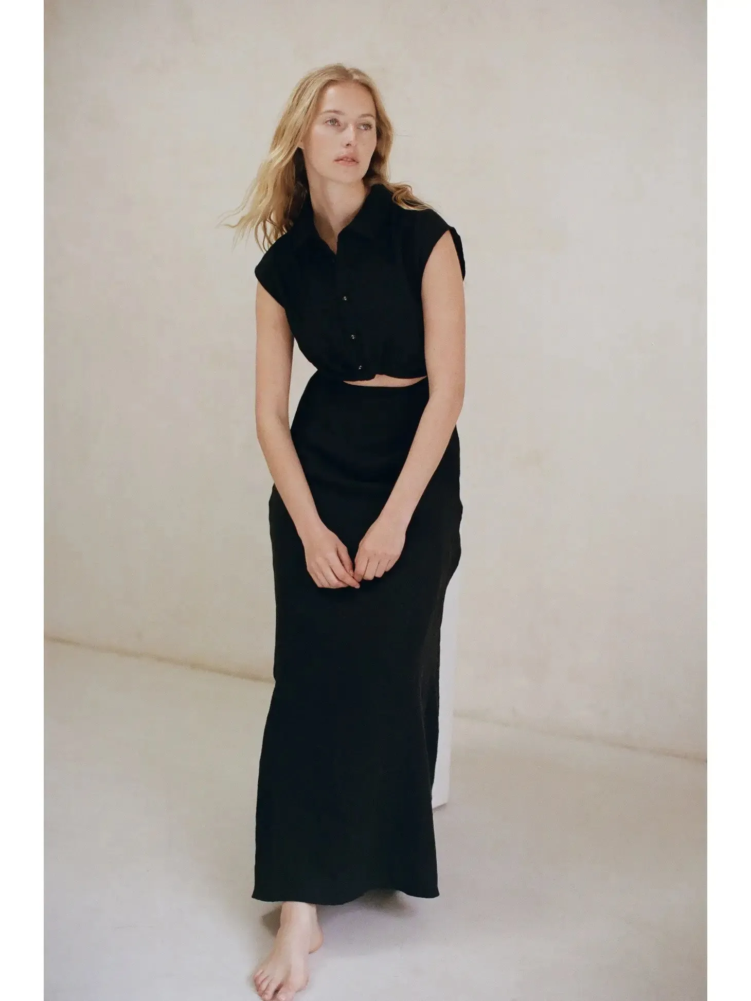 The All You Need Linen Maxi Dress - Black