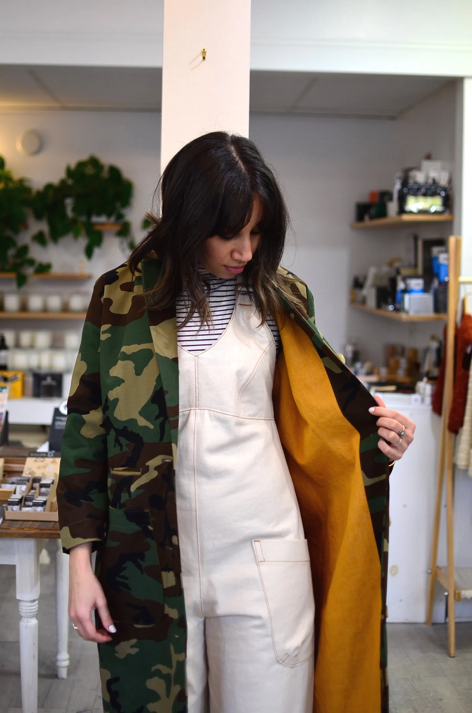 THE JUNGLE FEVER DUSTER COAT (CAMO)